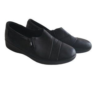 Easy Street Women Black Leather Side Zip Shoes Size 9
